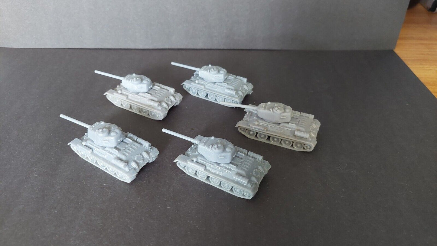 T-34 /85 tank platoon