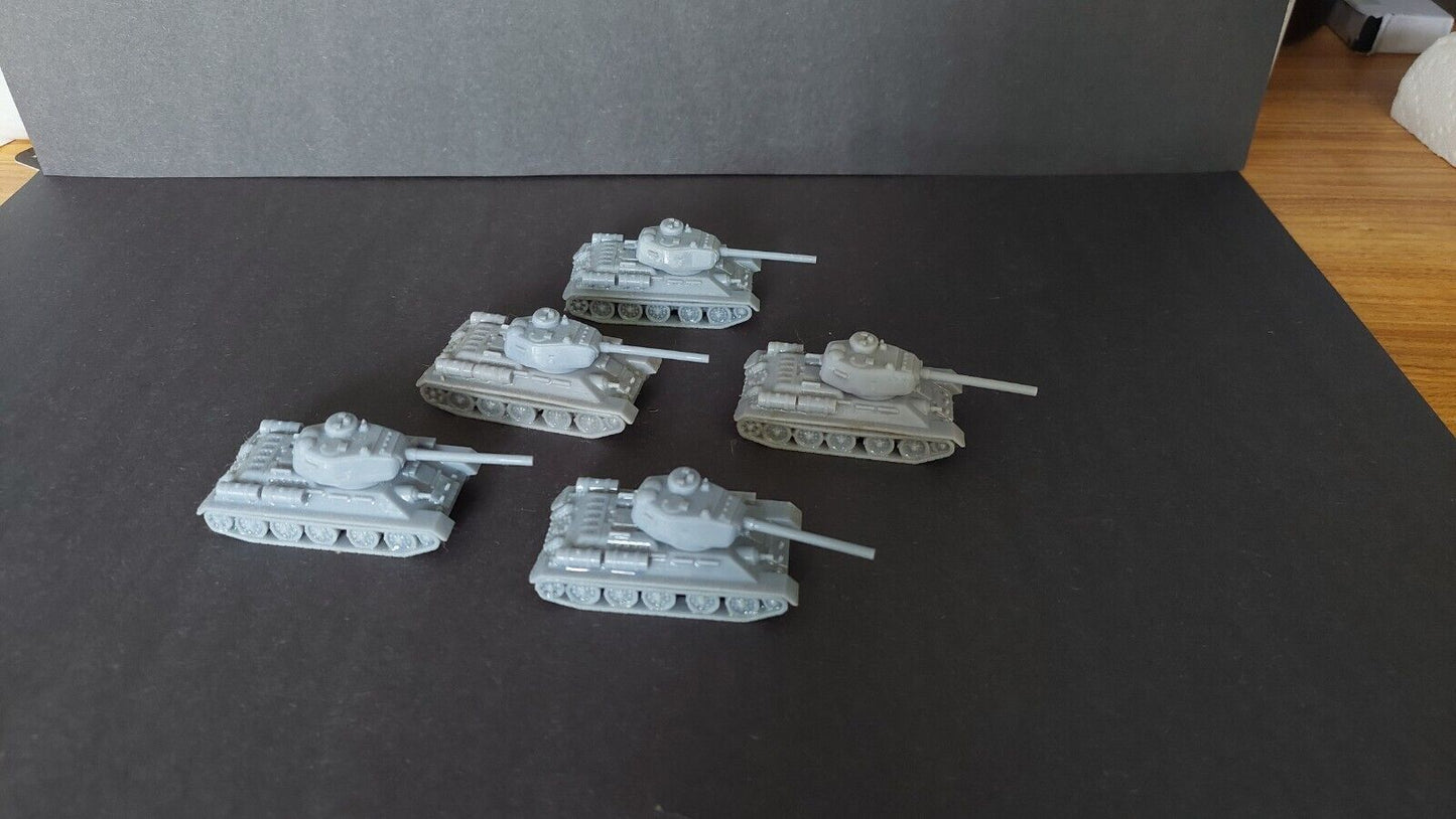 T-34 /85 tank platoon