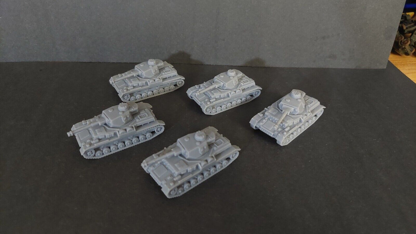 Panzer IV G tank platoon