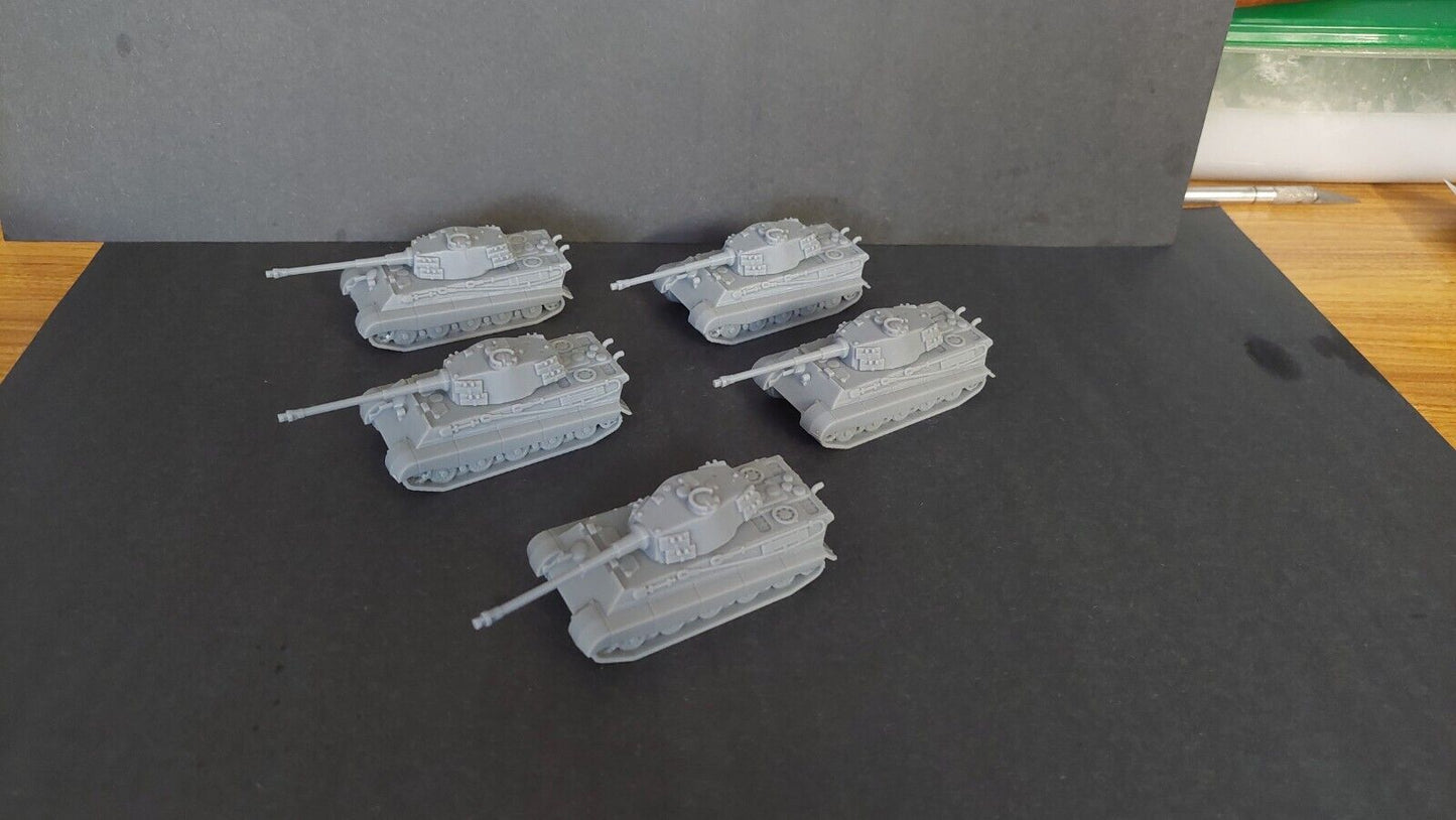 King Tiger tank Platoon