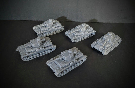 Panzer IV G tank platoon